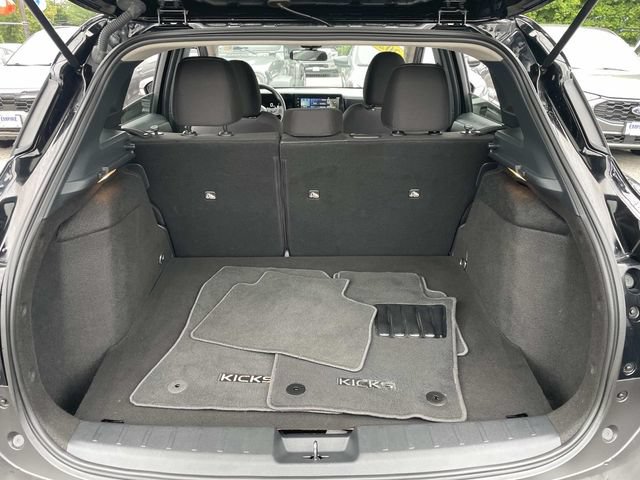 Used 2025 Nissan Kicks SV AWD/4WD image 9
