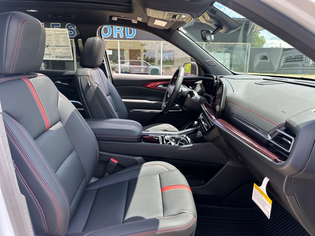 New 2026 Chevrolet Traverse RS w/ LPO, Floor Liner Package AWD/4WD image 37