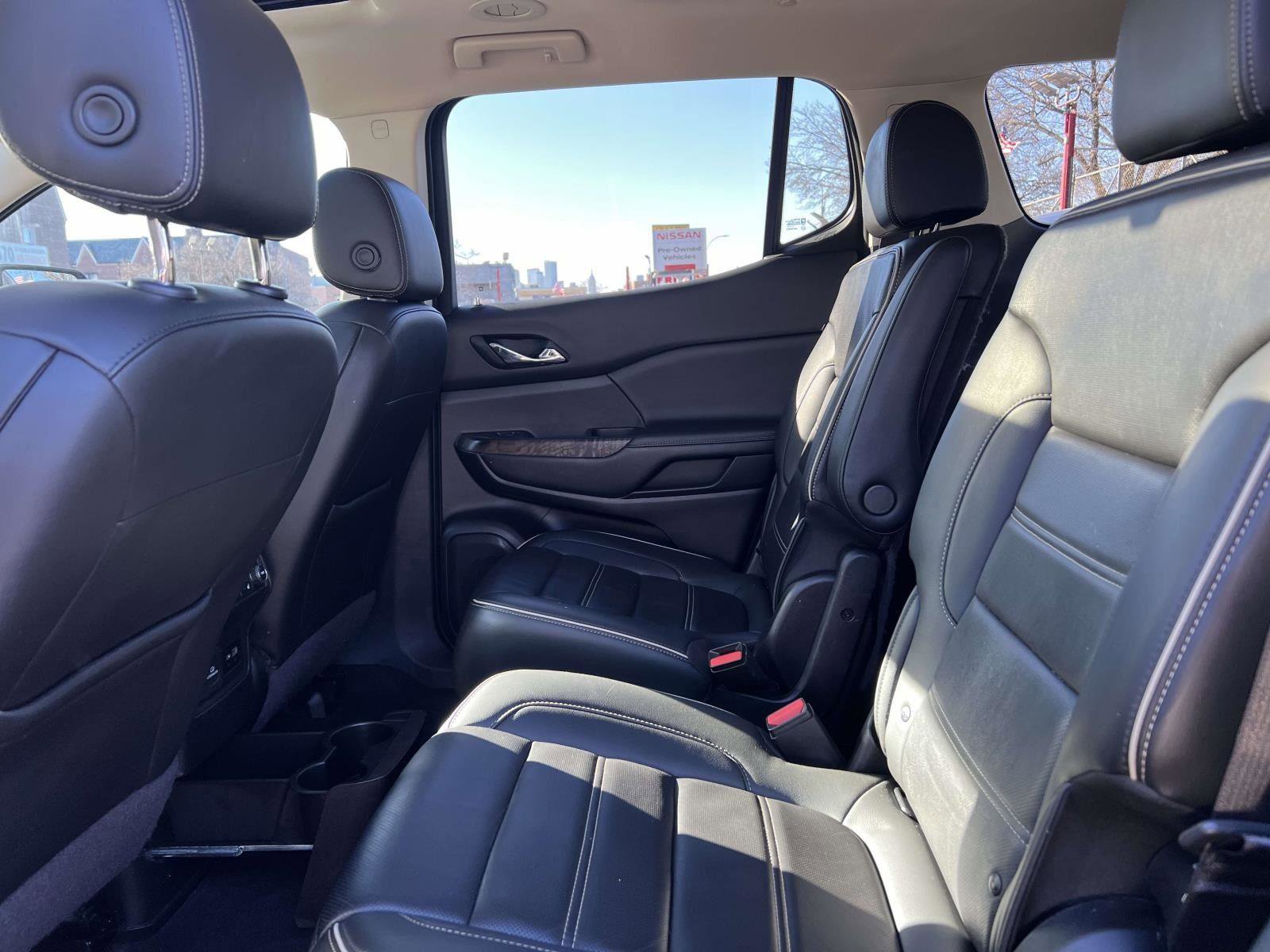 Used 2021 GMC Acadia Denali w/ Denali Ultimate Package image 13