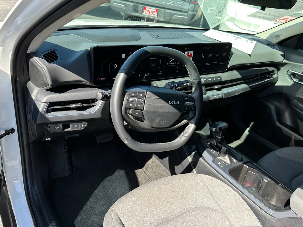 Used 2025 Kia K4 EX FWD image 21