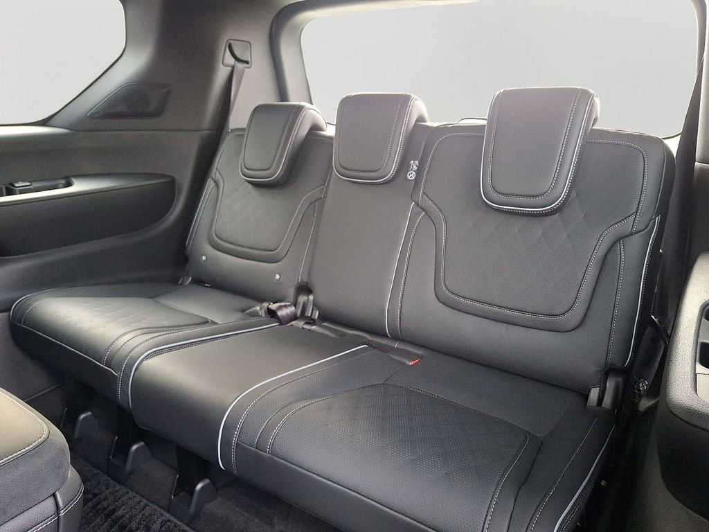 New 2026 INFINITI QX80 Autograph w/ Premium Cargo Package image 7