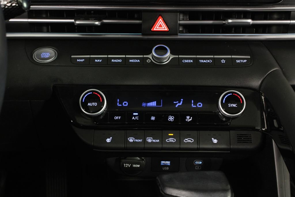 Certified 2024 Hyundai Elantra SEL w/ Convenience Package FWD image 21