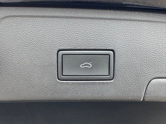 Used 2023 Volkswagen Atlas Cross Sport SEL Premium R-Line image 23