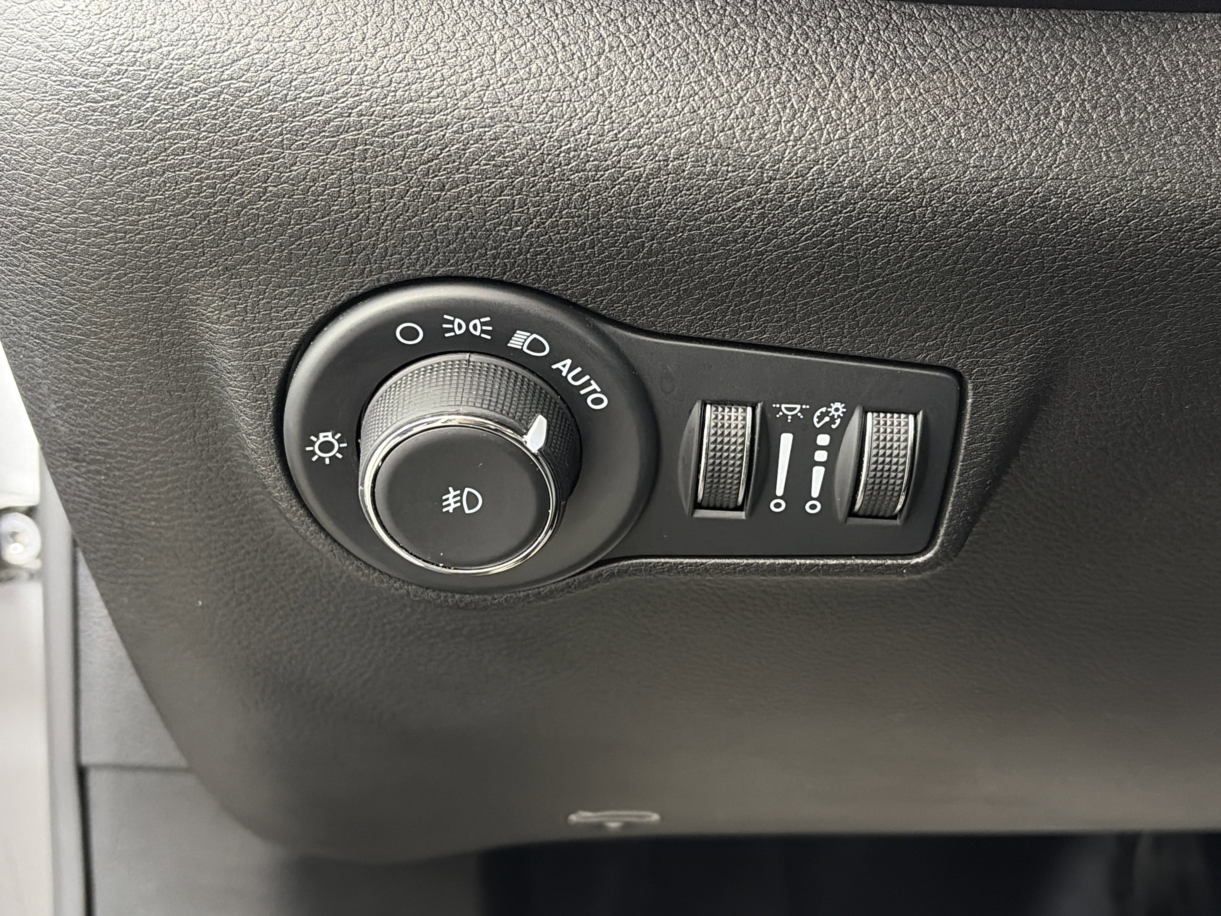 Used 2023 Jeep Compass High Altitude image 32