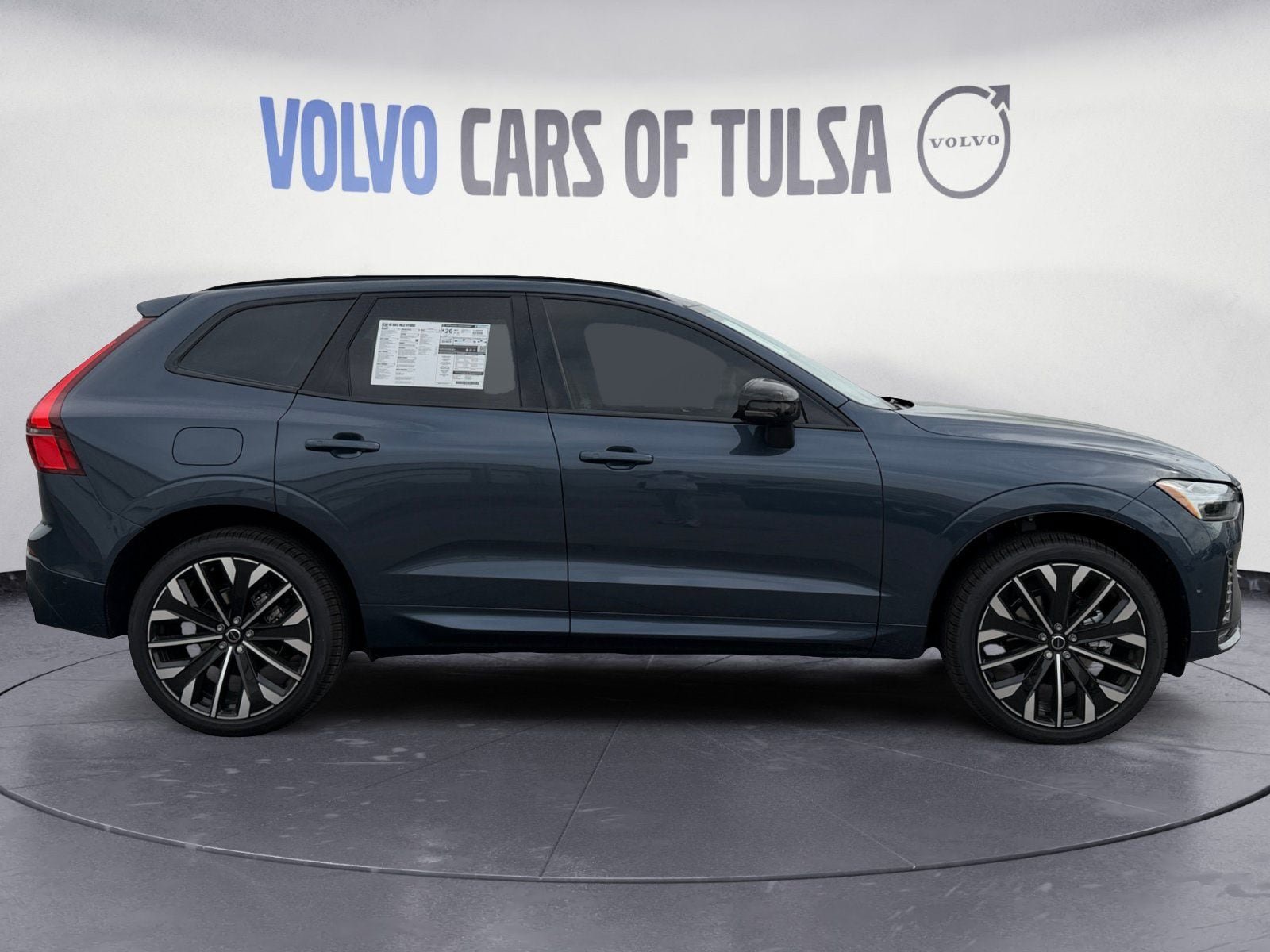 New 2026 Volvo XC60 B5 Ultra w/ Protection Package Premier AWD/4WD image 6
