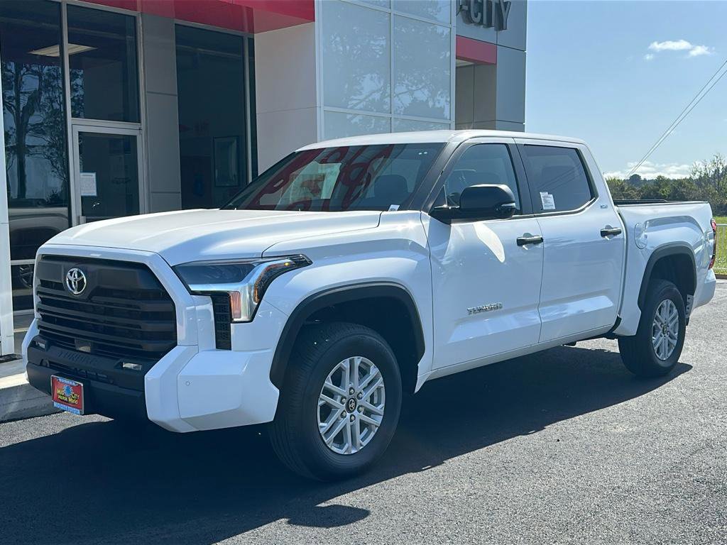 New 2025 Toyota Tundra SR5 w/ SR5 Convenience Package image 5