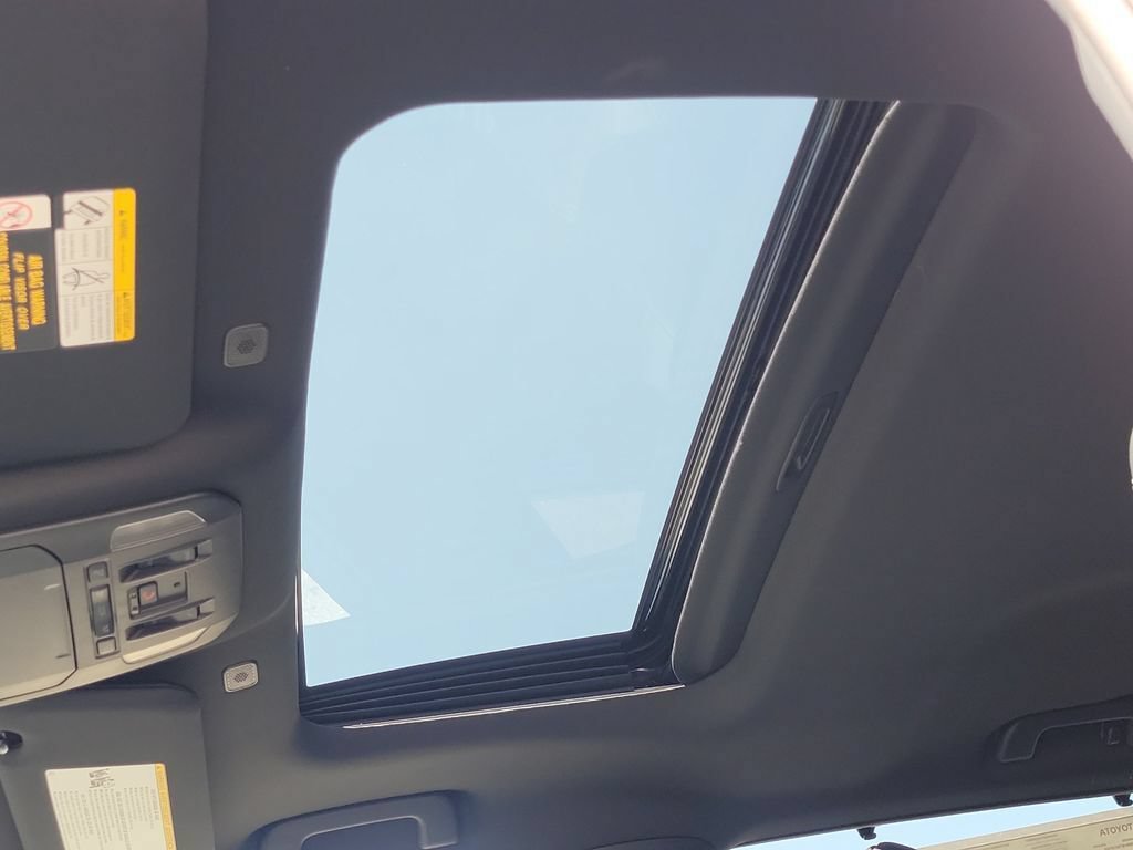 New 2026 Toyota Highlander XSE AWD/4WD image 34
