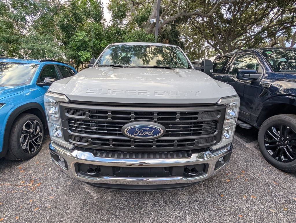 New 2026 Ford F250 XL w/ XL Chrome Package RWD image 3