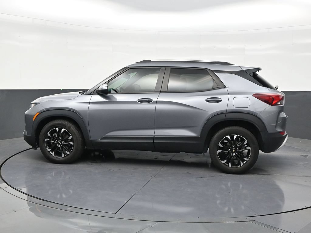 Used 2022 Chevrolet TrailBlazer LS FWD image 2
