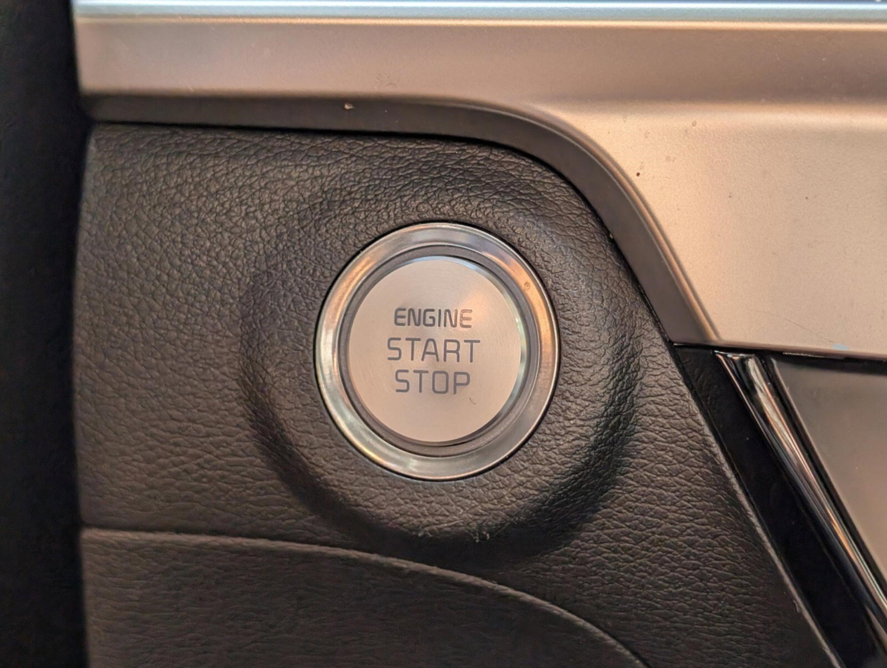 Certified 2024 Kia Telluride LX image 40