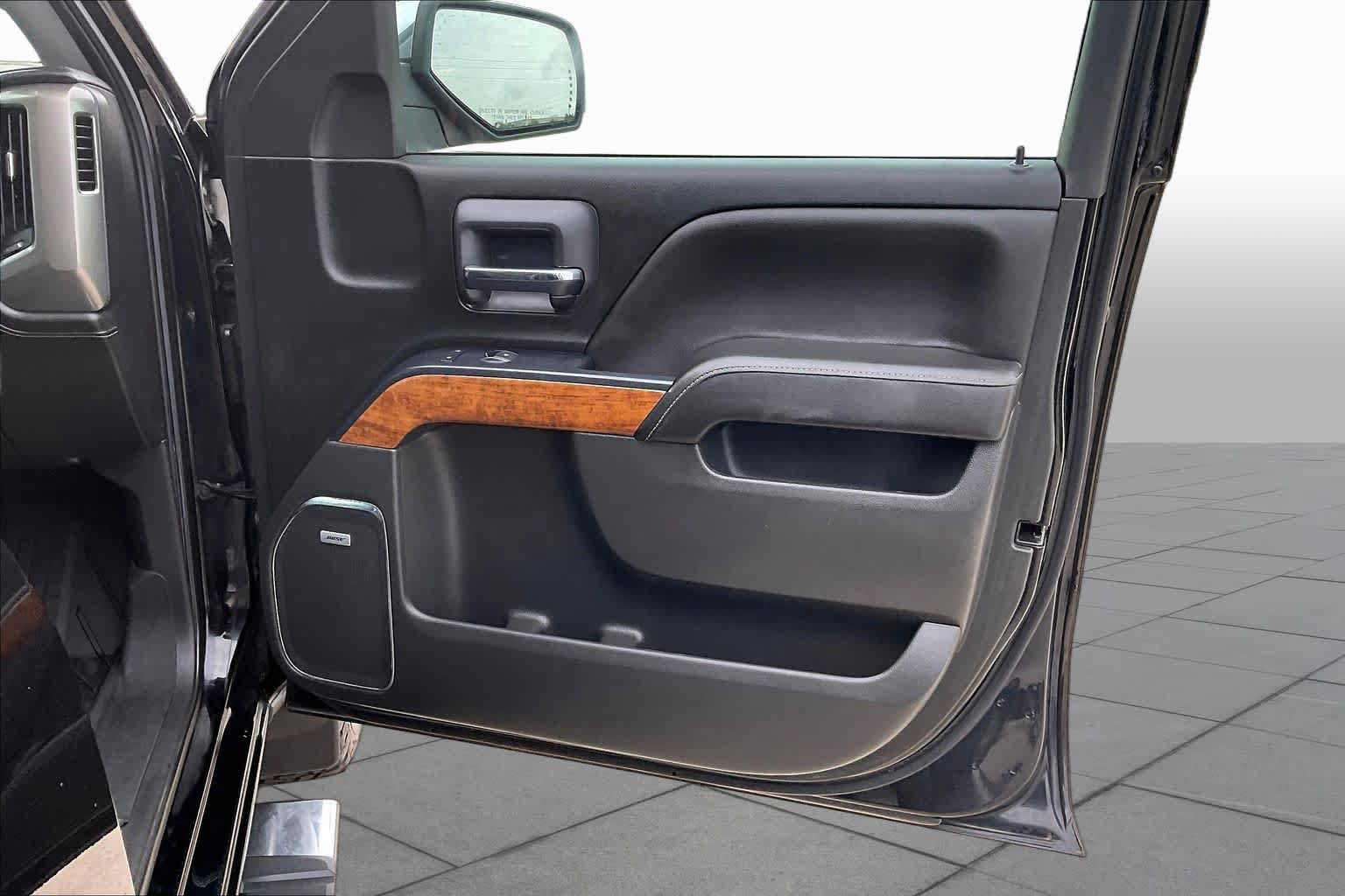 Used 2018 Chevrolet Silverado 1500 High Country AWD/4WD image 23