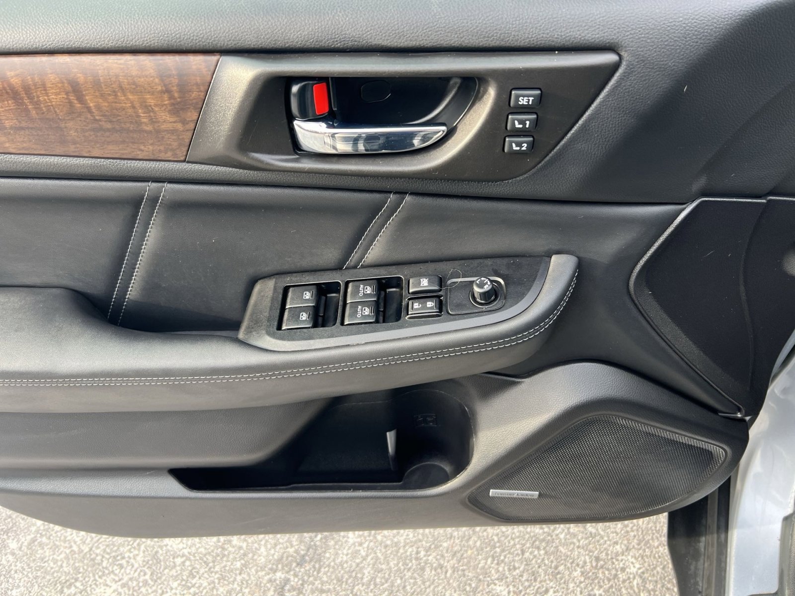 Used 2018 Subaru Outback 2.5i Limited w/ Popular Package #2 image 15