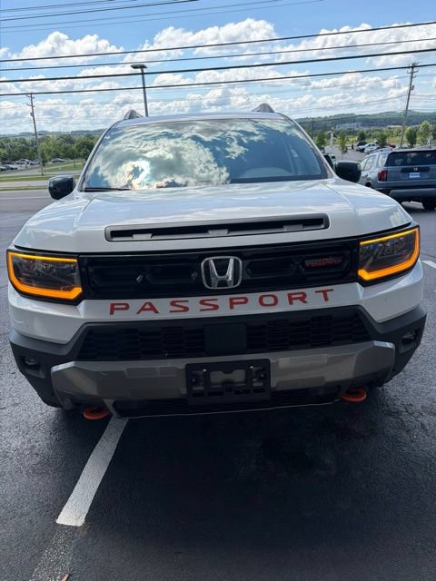 Used 2026 Honda Passport TrailSport image 4