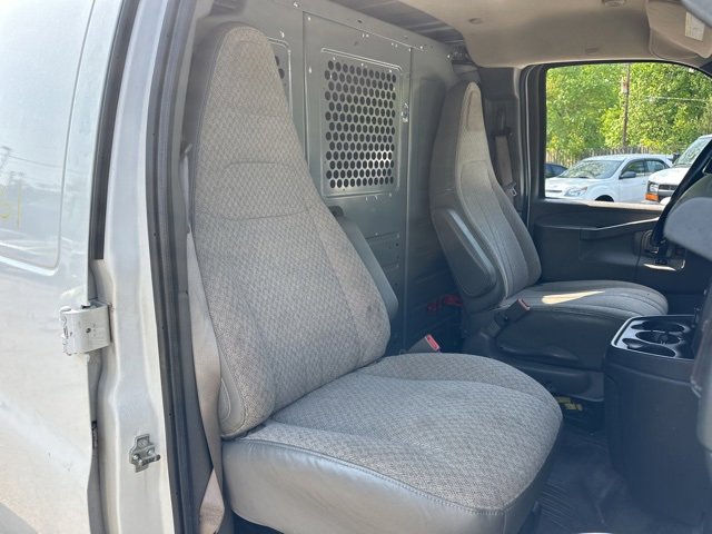 Used 2021 Chevrolet Express 2500 w/ Driver Convenience Package image 9