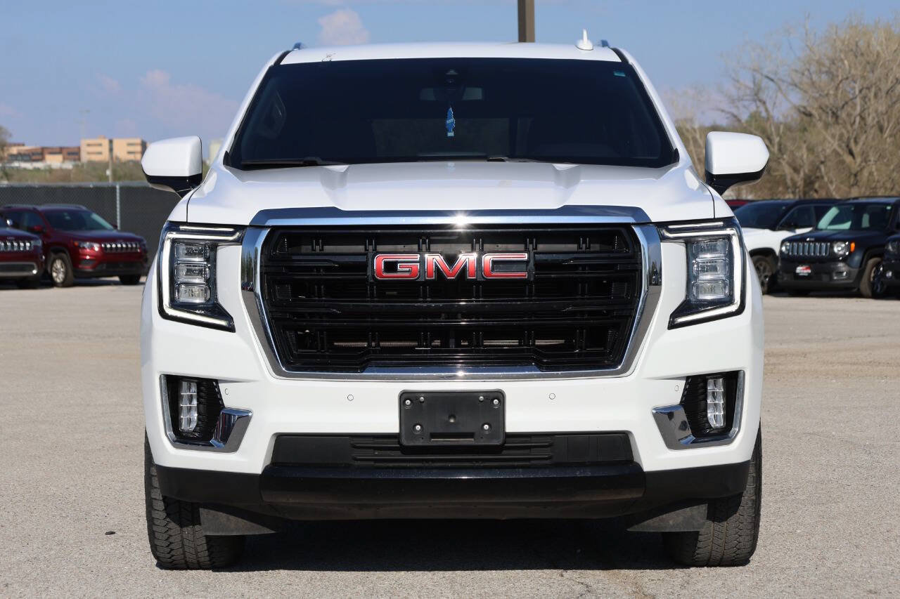 Used 2022 GMC Yukon XL SLE w/ Gmc Pro Safety Plus Package AWD/4WD image 2
