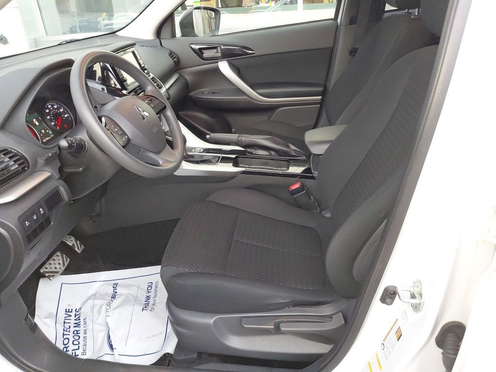 Used 2022 Mitsubishi Eclipse Cross ES image 32