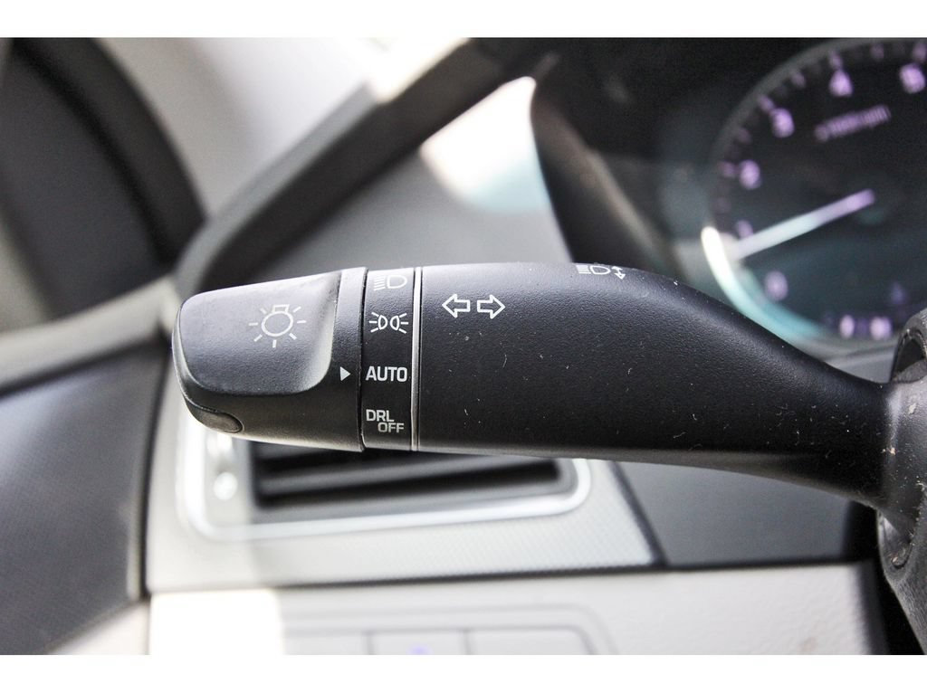 Used 2016 Hyundai Sonata Sport w/ Option Group 03 FWD image 19