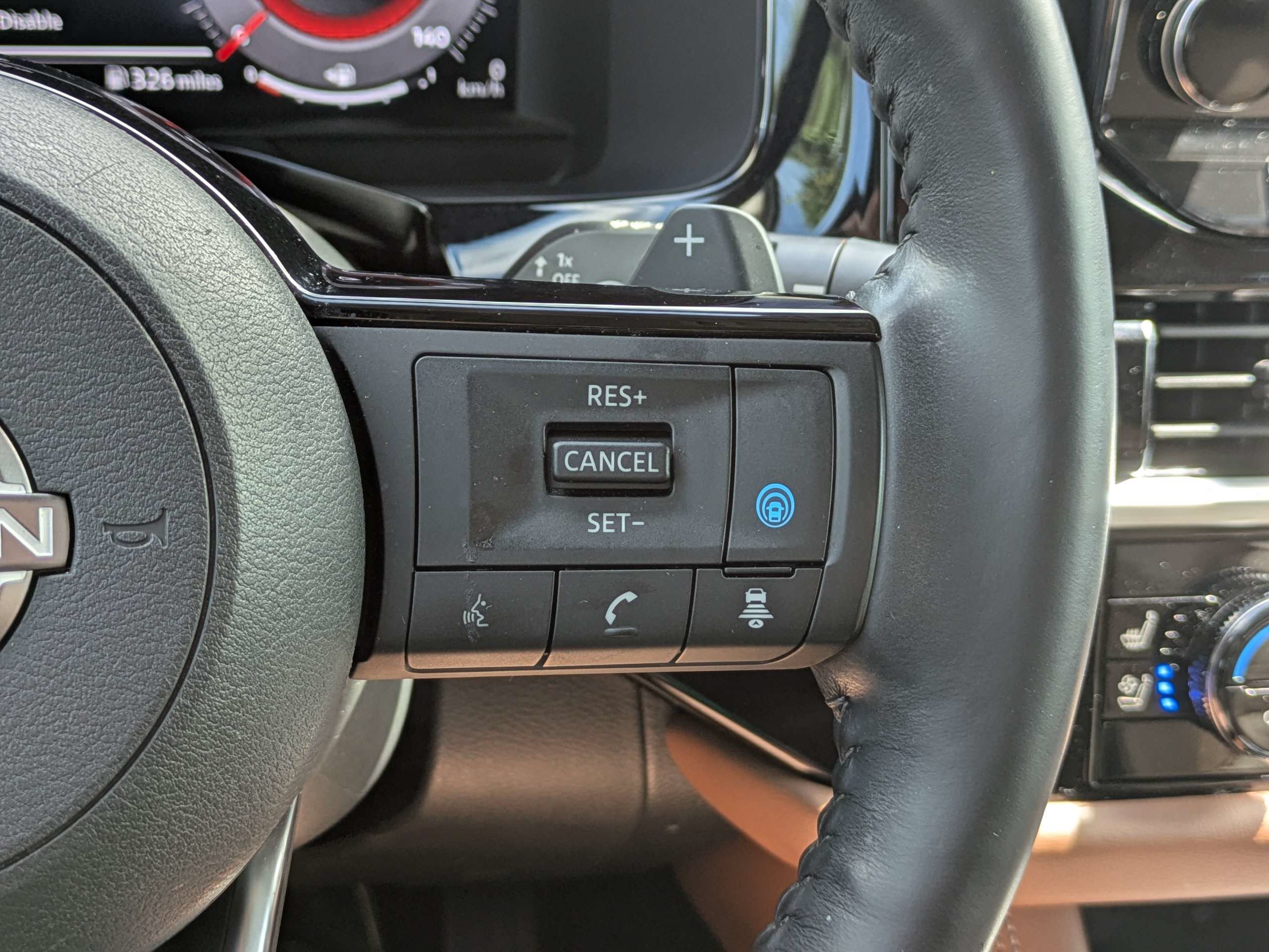 Used 2023 Nissan Pathfinder Platinum AWD/4WD image 30