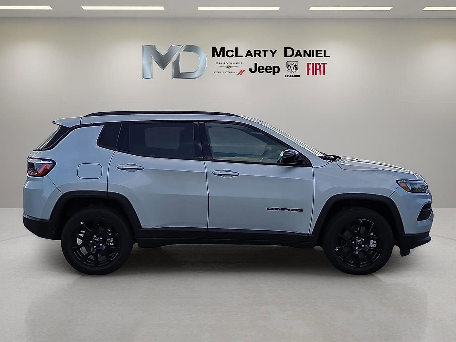 New 2026 Jeep Compass Latitude w/ Quick Order Package 29K image 6