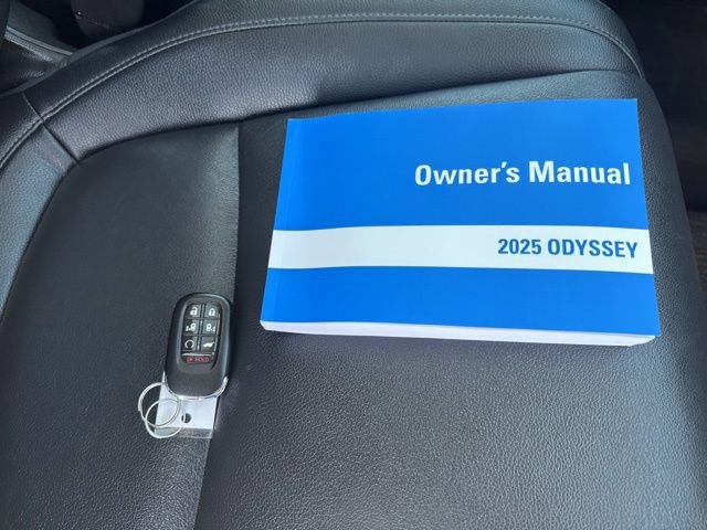 Used 2025 Honda Odyssey EX-L image 16