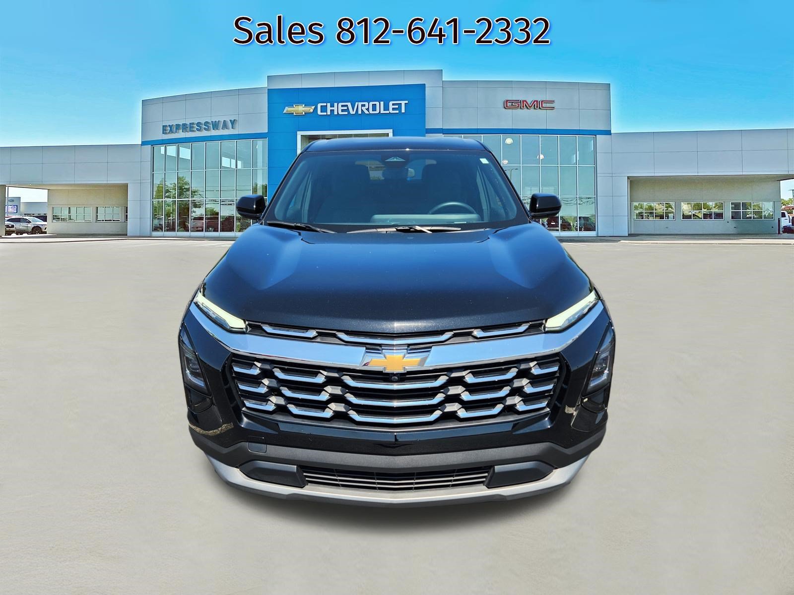 Used 2026 Chevrolet Equinox LT FWD image 2