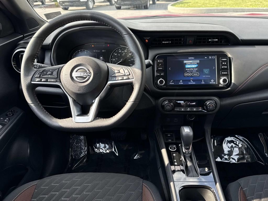 Used 2024 Nissan Kicks SR FWD image 3