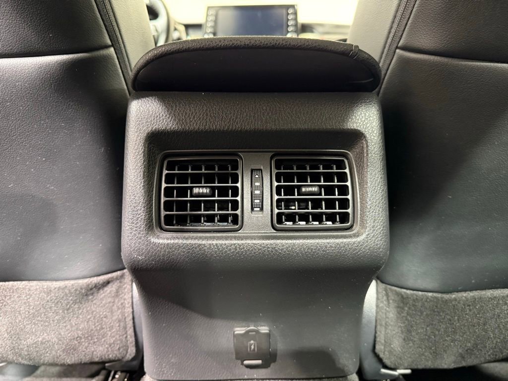 Certified 2022 Toyota Camry XLE image 21