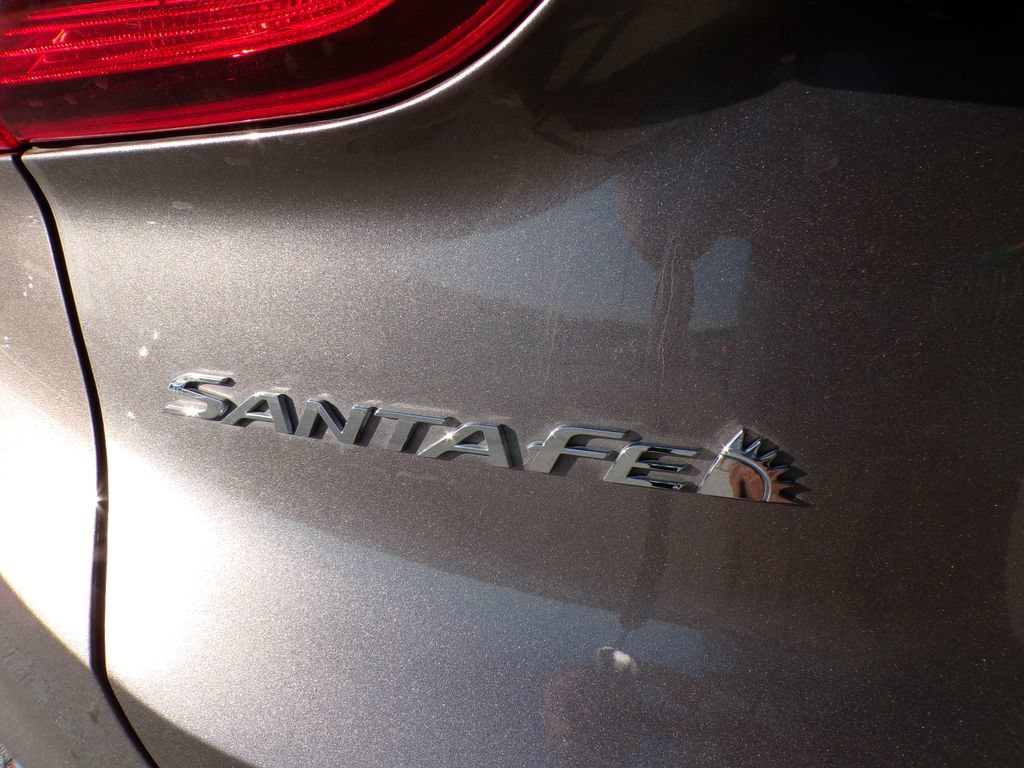 Used 2020 Hyundai Santa Fe SE AWD/4WD image 17
