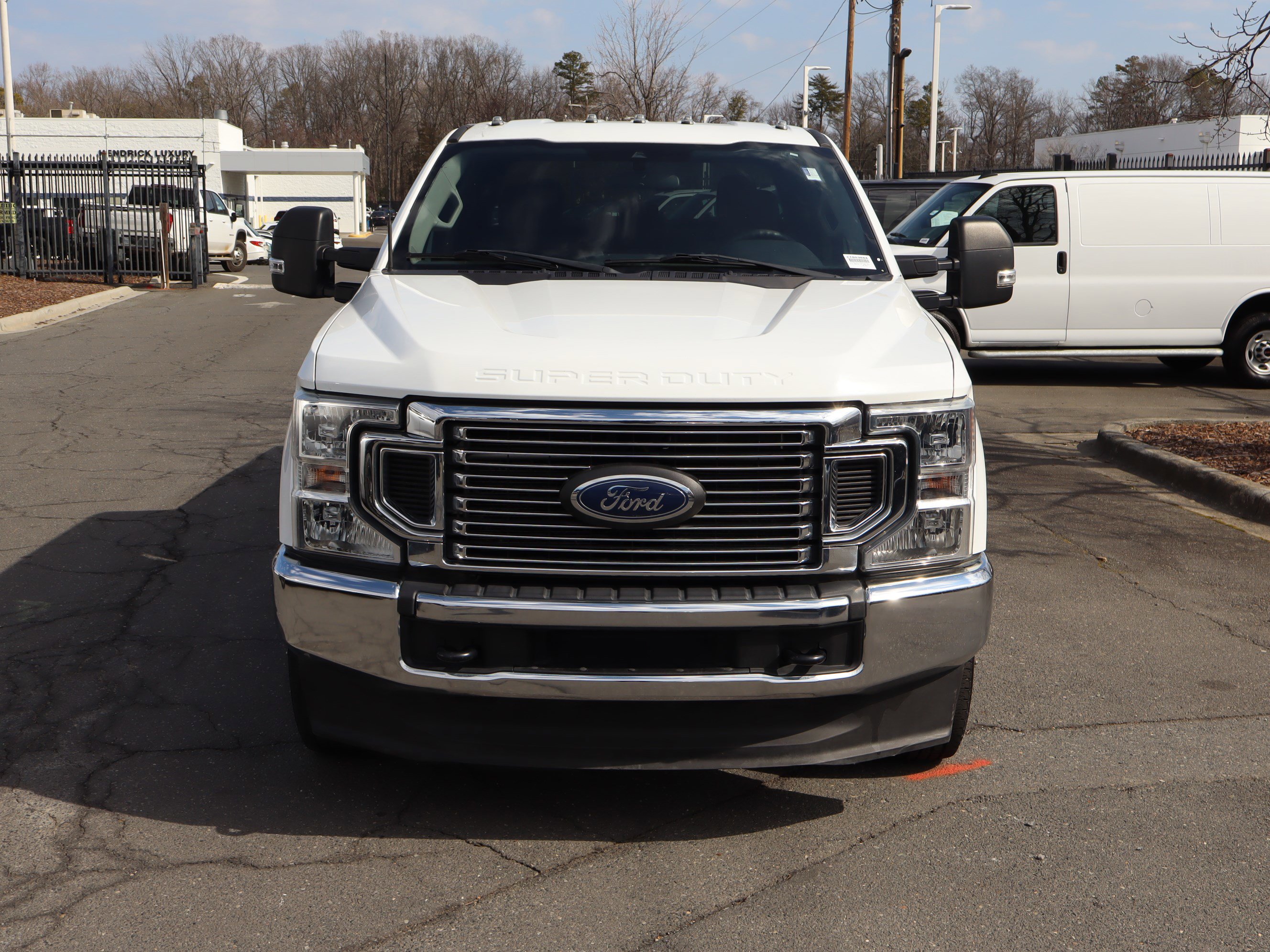 Used 2022 Ford F350 XLT image 3