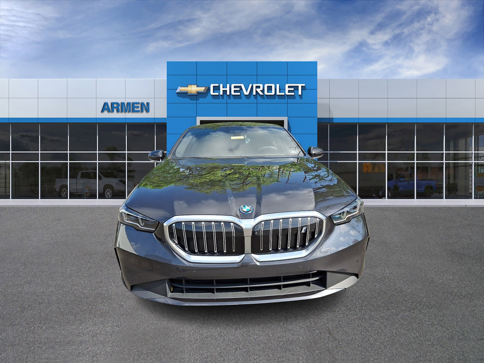 Used 2025 BMW i5 xDrive40 w/ Premium Package AWD/4WD image 3