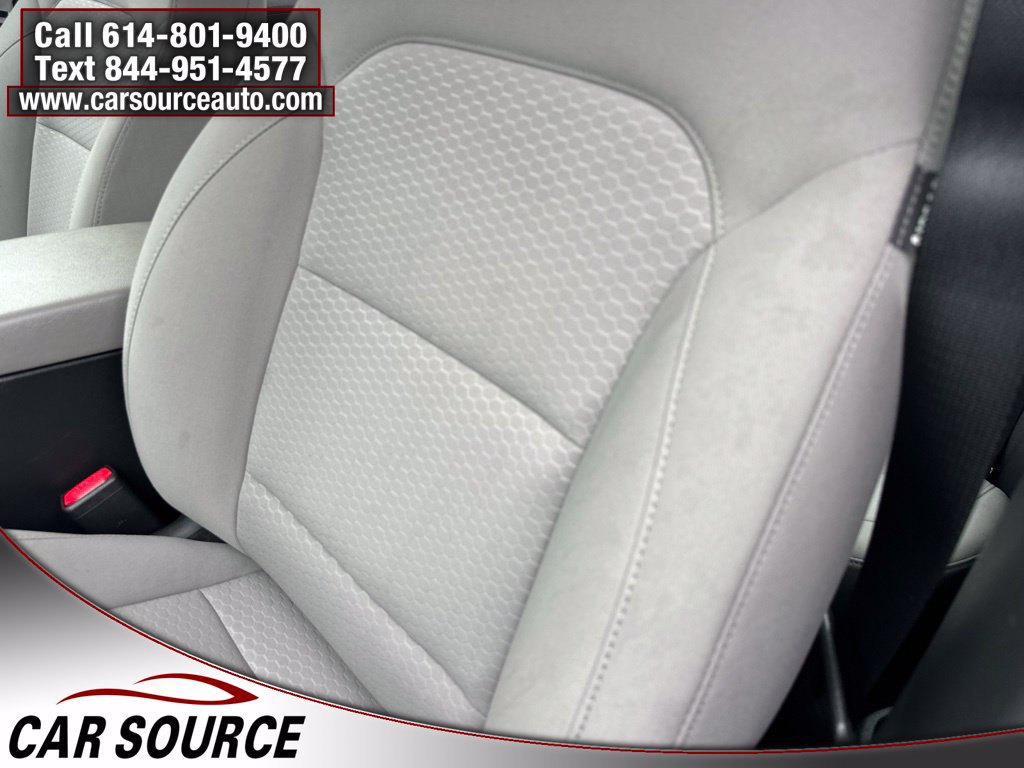 Used 2020 Hyundai Elantra SE FWD image 9