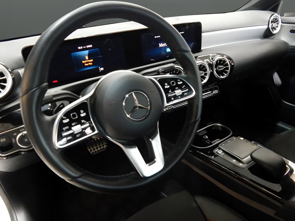 Used 2022 Mercedes-Benz A 220 4MATIC image 14