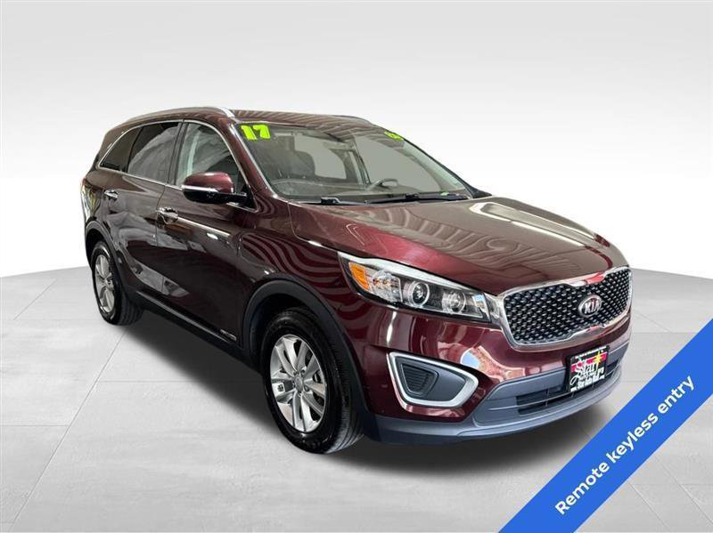 Used 2017 Kia Sorento AWD image 3