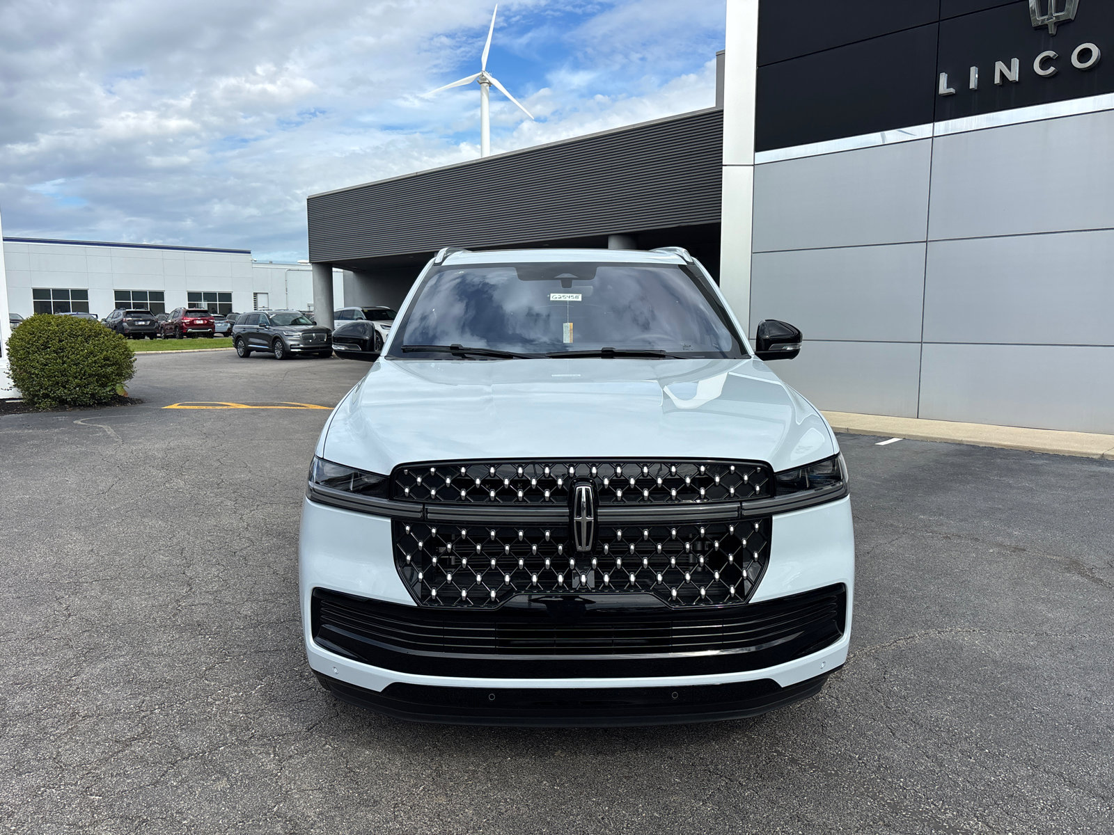 New 2025 Lincoln Navigator L Black Label image 2