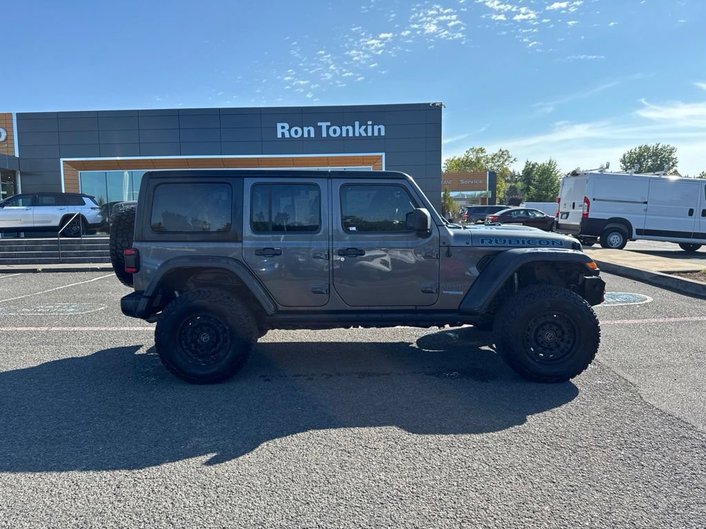 Used 2022 Jeep Wrangler Unlimited Rubicon 4xe w/ Cold Weather Group AWD/4WD image 10