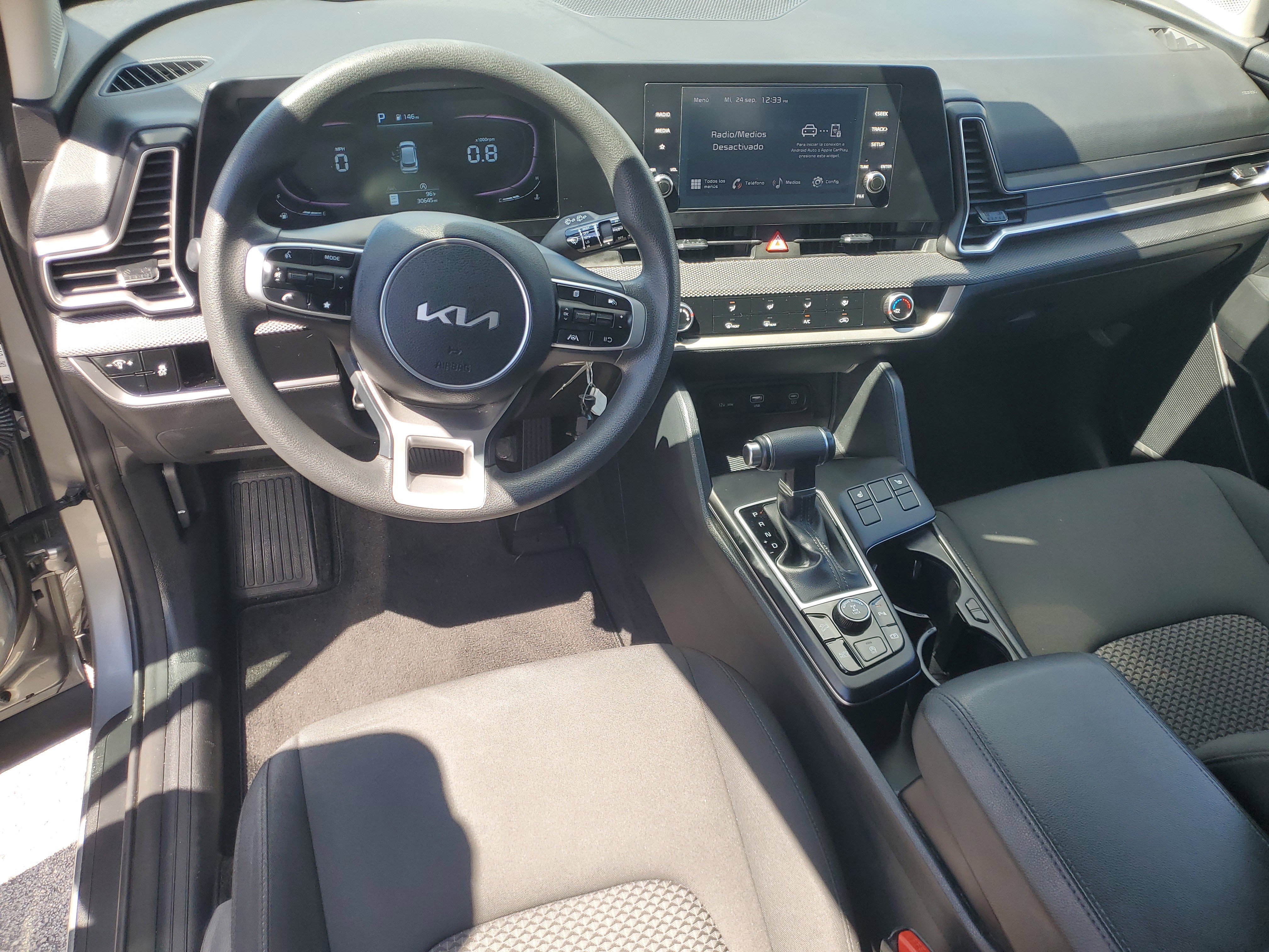 Used 2024 Kia Sportage LX image 16