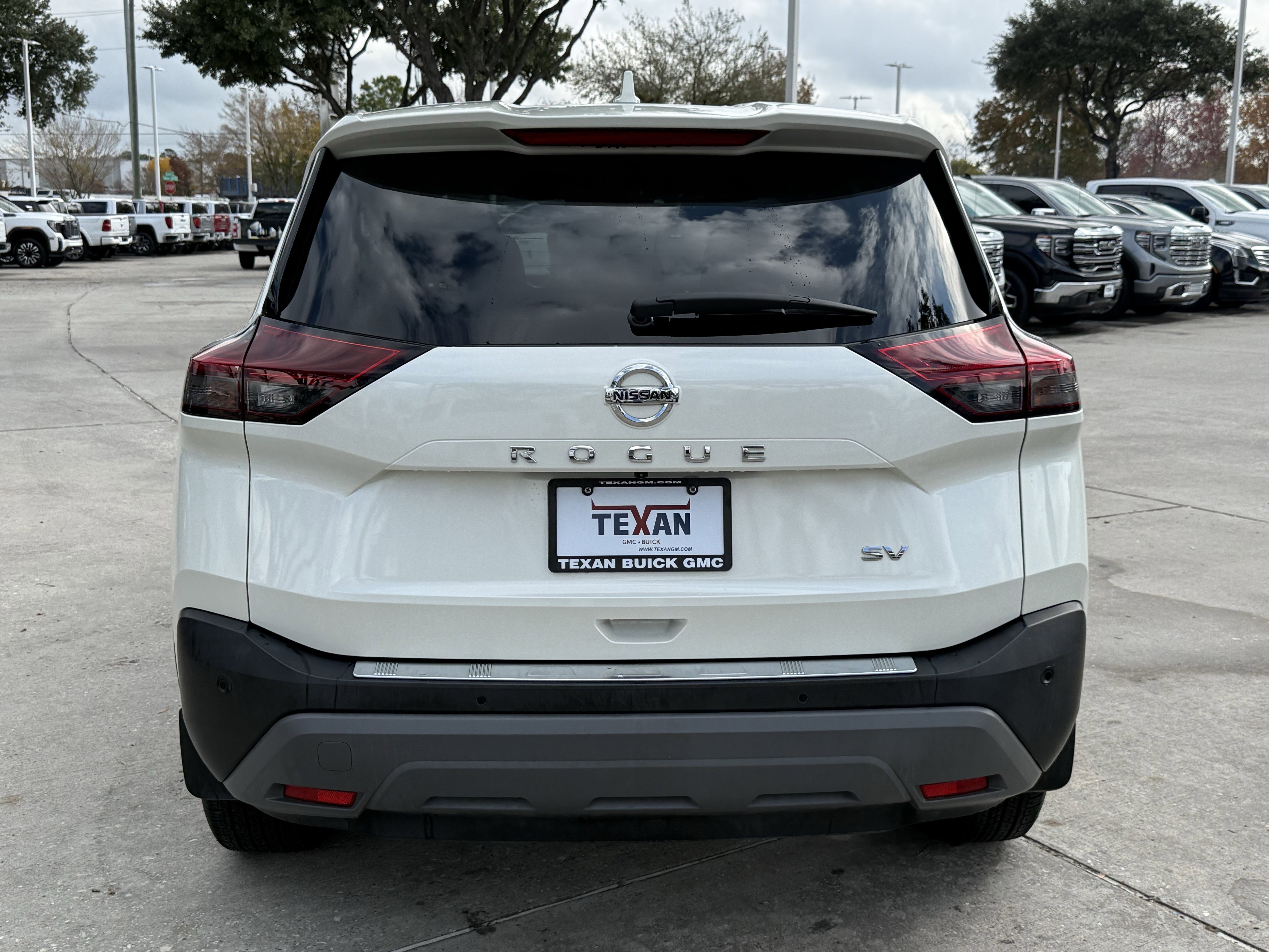 Used 2021 Nissan Rogue SV image 6