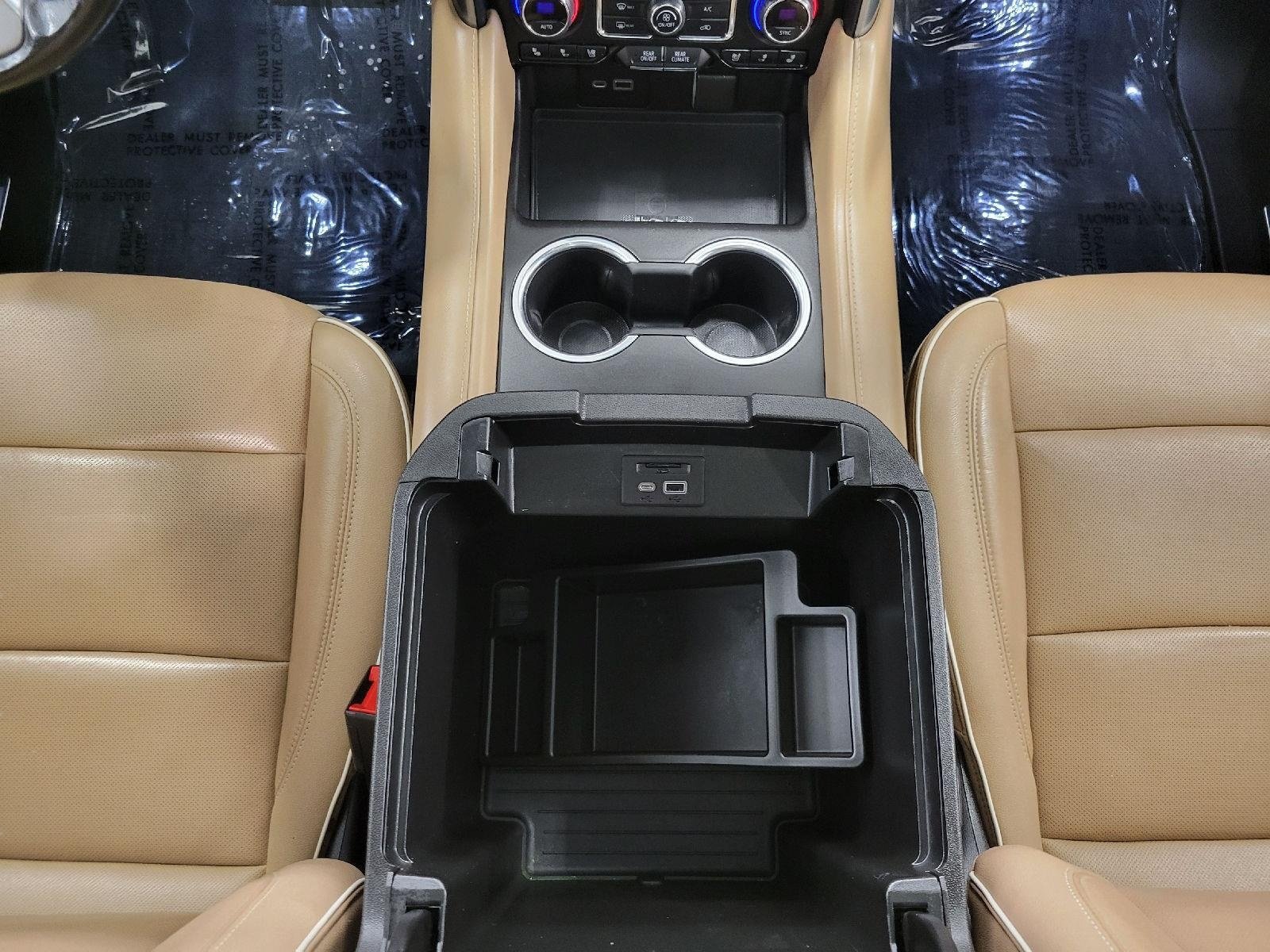 Used 2021 Chevrolet Tahoe Premier AWD/4WD image 17
