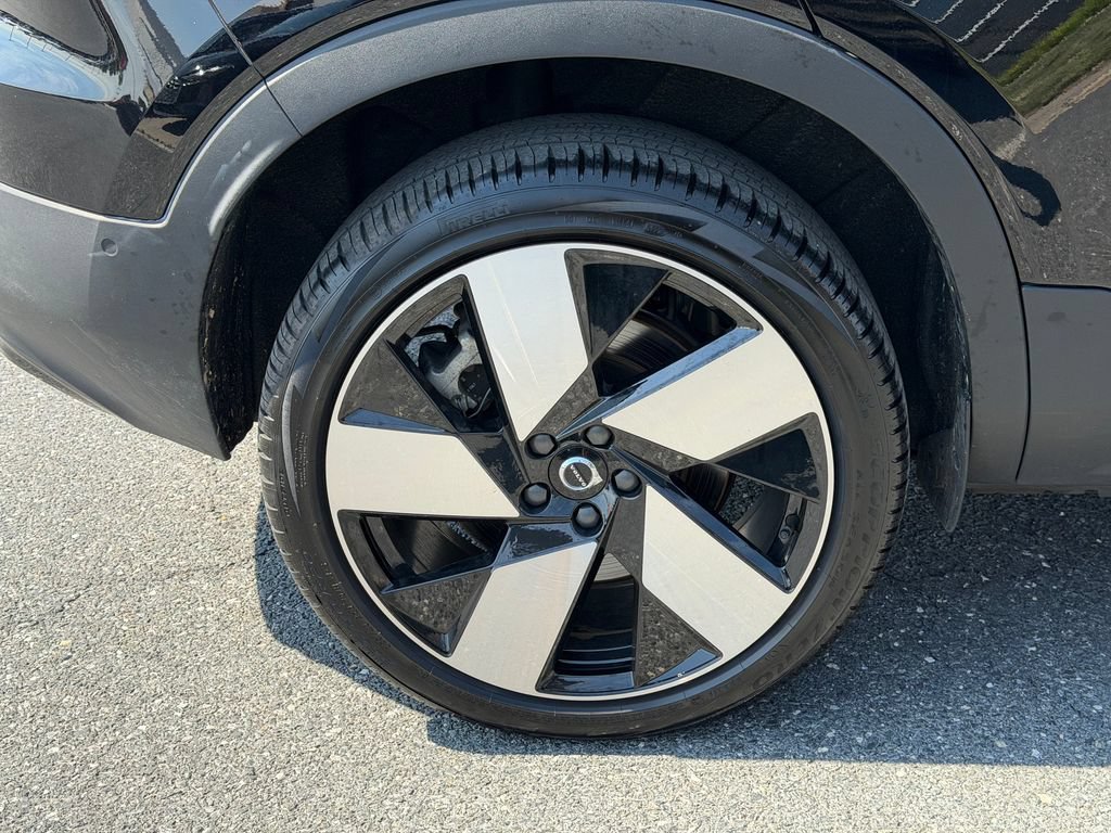 Certified 2023 Volvo C40 P8 Recharge Ultimate AWD/4WD image 12