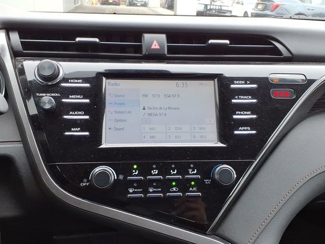 Used 2019 Toyota Camry LE FWD image 17