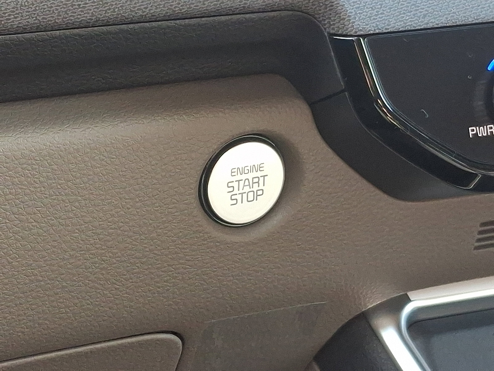 New 2026 Kia Carnival EX image 19