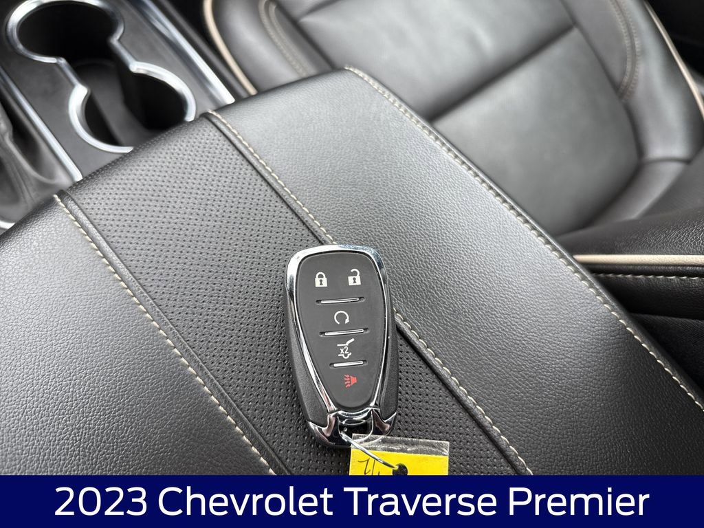 Used 2023 Chevrolet Traverse Premier w/ LPO, Floor Liner Package AWD/4WD image 28