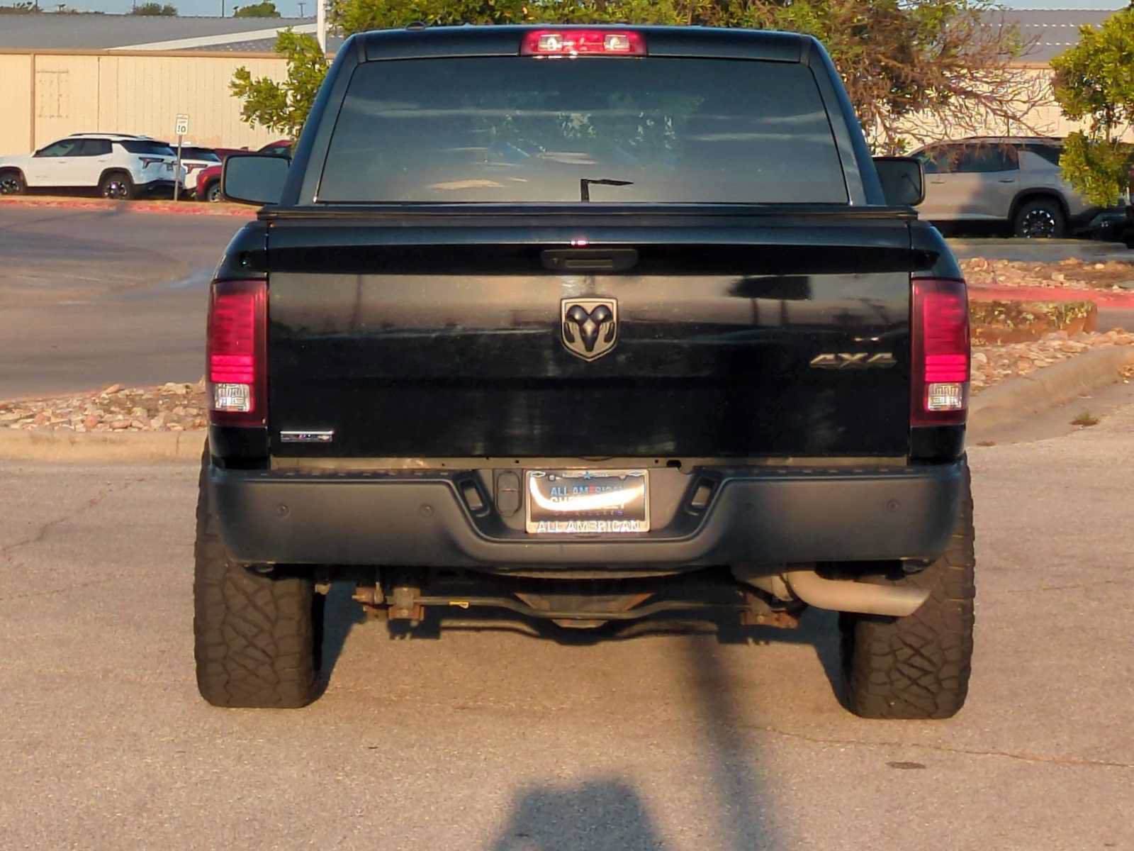 Used 2024 RAM 1500 Warlock AWD/4WD image 7