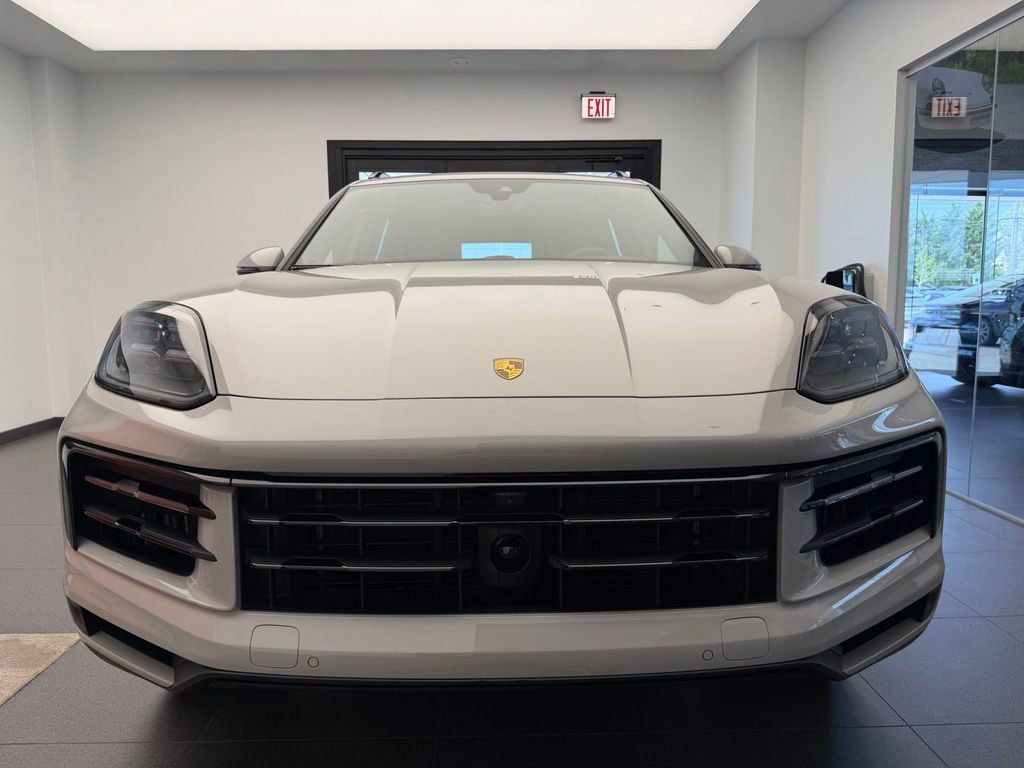 Certified 2024 Porsche Cayenne S AWD/4WD image 24