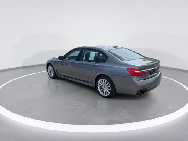 Used 2017 BMW 750i xDrive AWD/4WD image 5