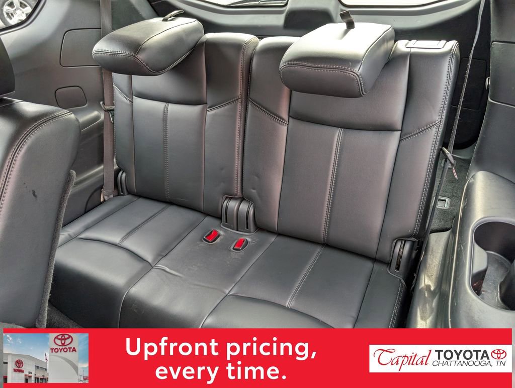 Used 2016 Nissan Pathfinder SL image 12