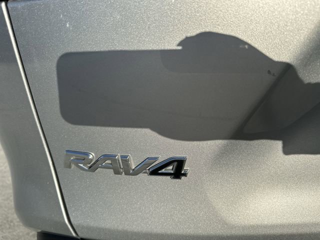 Used 2023 Toyota RAV4 LE image 12