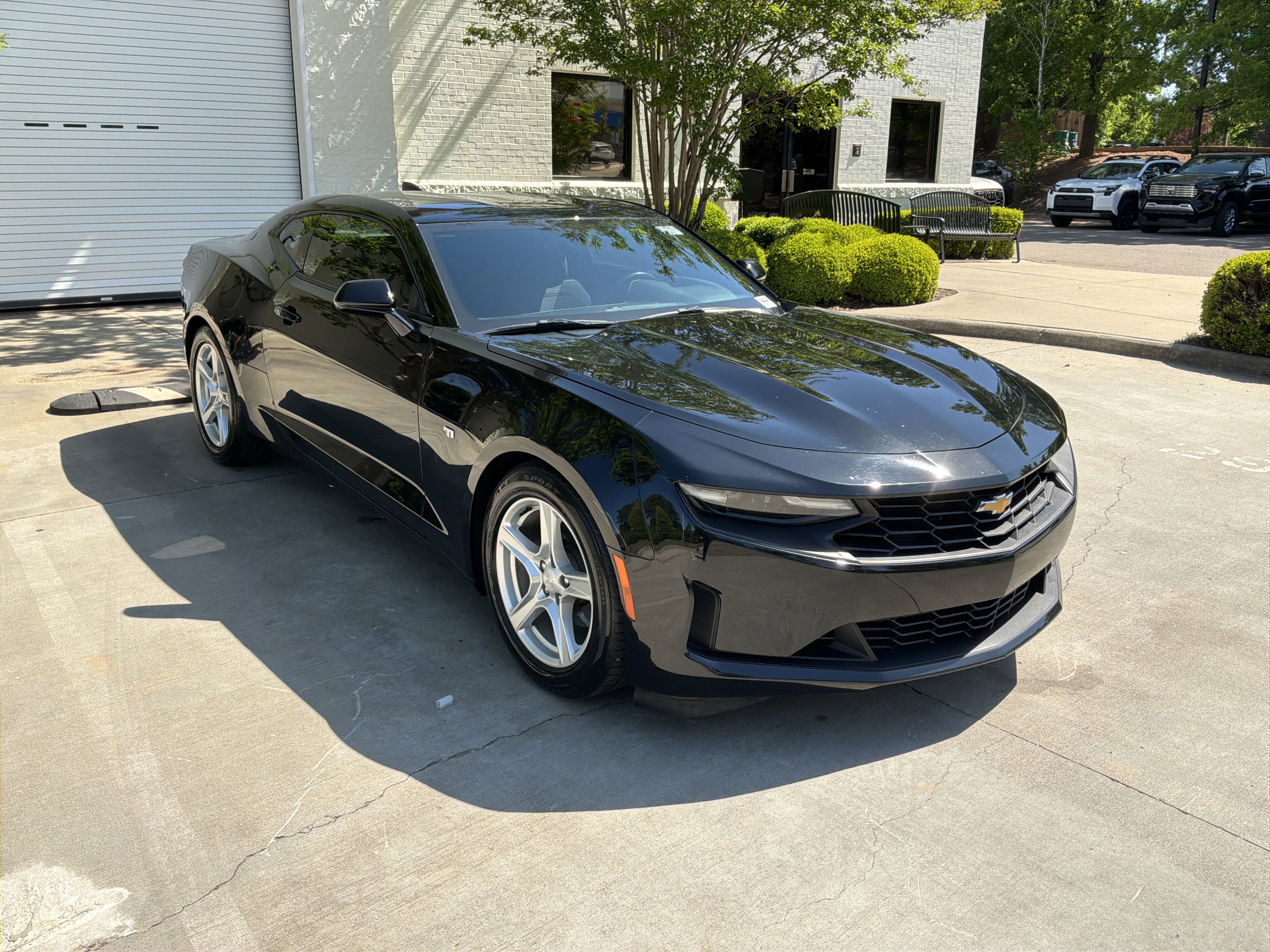 Used 2019 Chevrolet Camaro LT RWD image 2