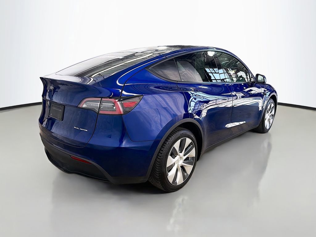 Used 2020 Tesla Model Y Long Range image 9