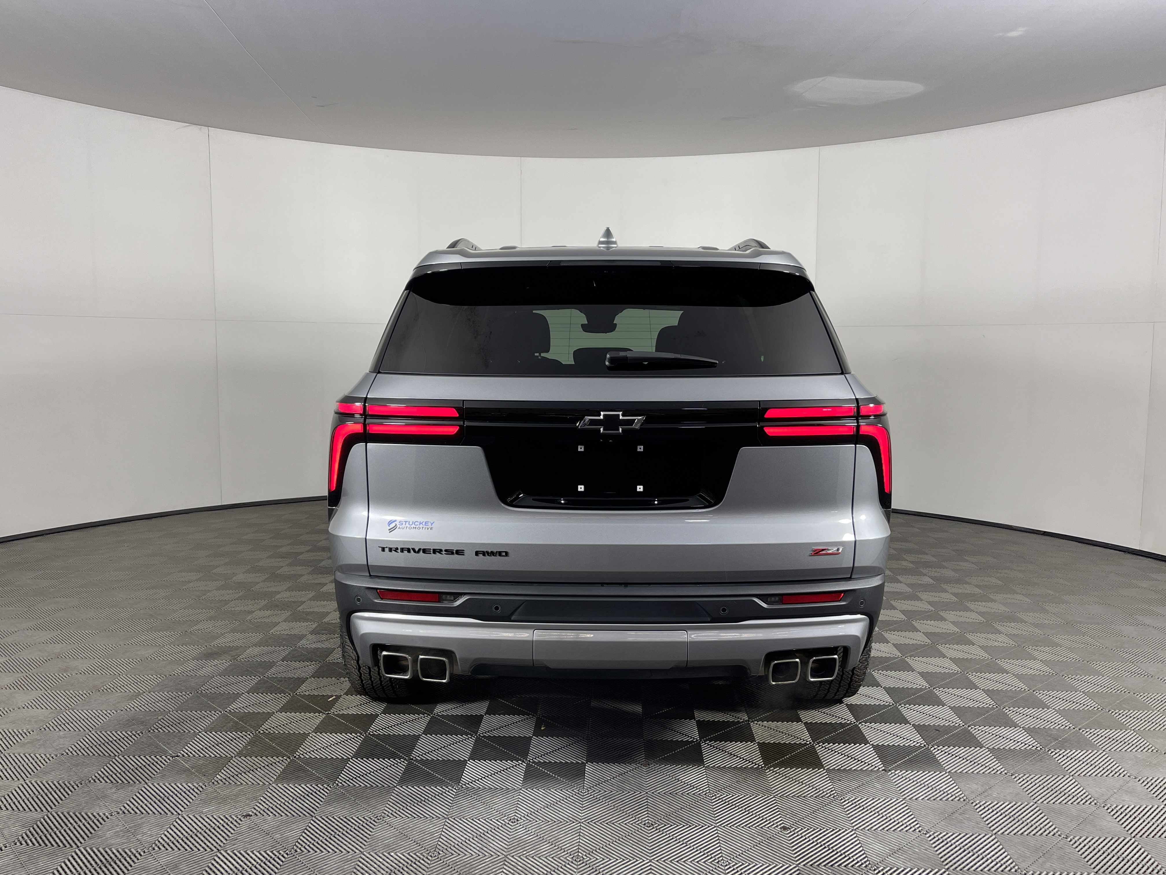 Used 2025 Chevrolet Traverse Z71 w/ Enhanced Driving Package image 4